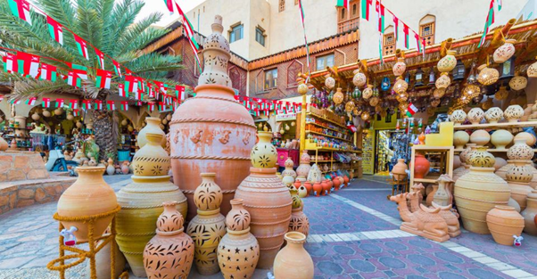  NIZWA – JEBEL SHAMS – NIZWA – MASCATE [300 km]